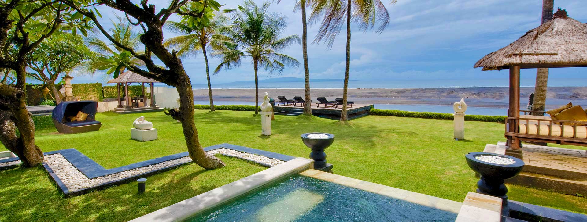 Villa Ylang Ylang - Pool to beach view